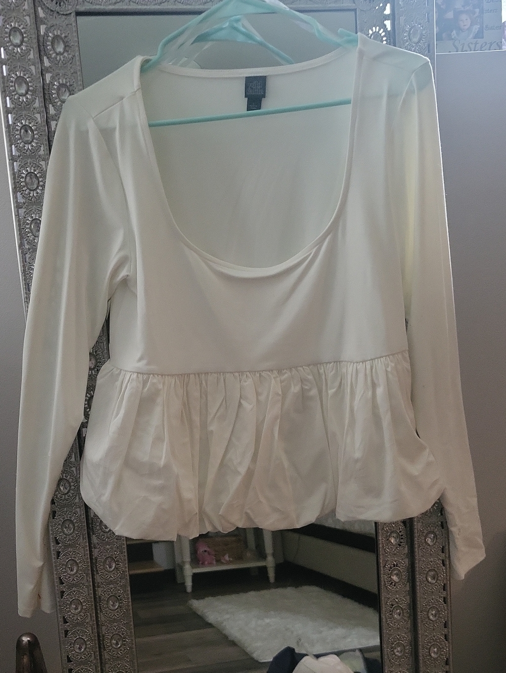 NWOT🤍 Cream White Peplum Long-Sleeve Top - Scoop Neck